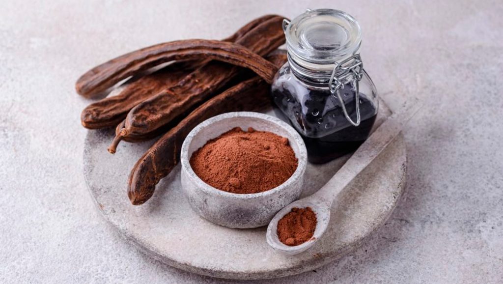 Sirope de Algarroba: Beneficios, Tipos, Usos y Evolución 5 carob 1